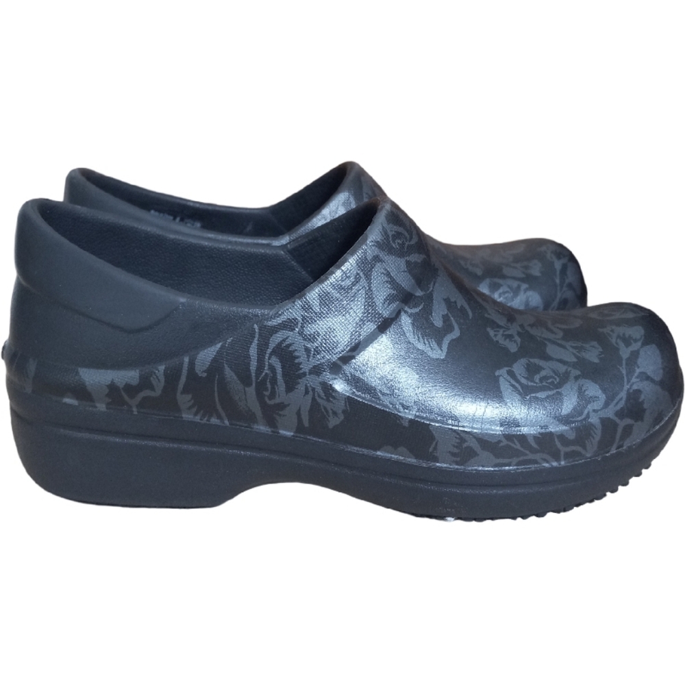 Crocs Neria Pro II Slip Resistant Floral Clogs